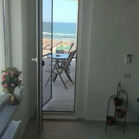 Apartment Maravali Năvodari