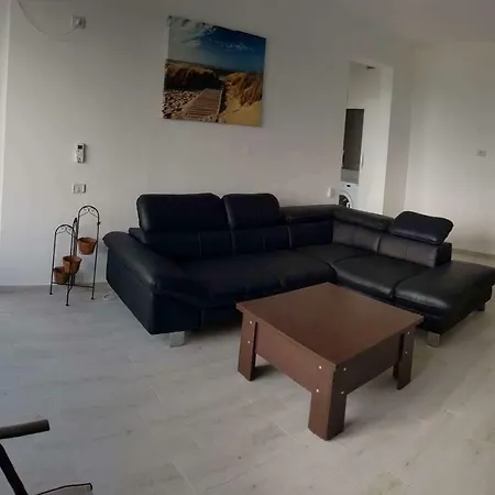 Maravali Apartment *