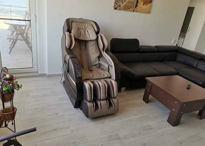 Maravali Lägenhet Năvodari